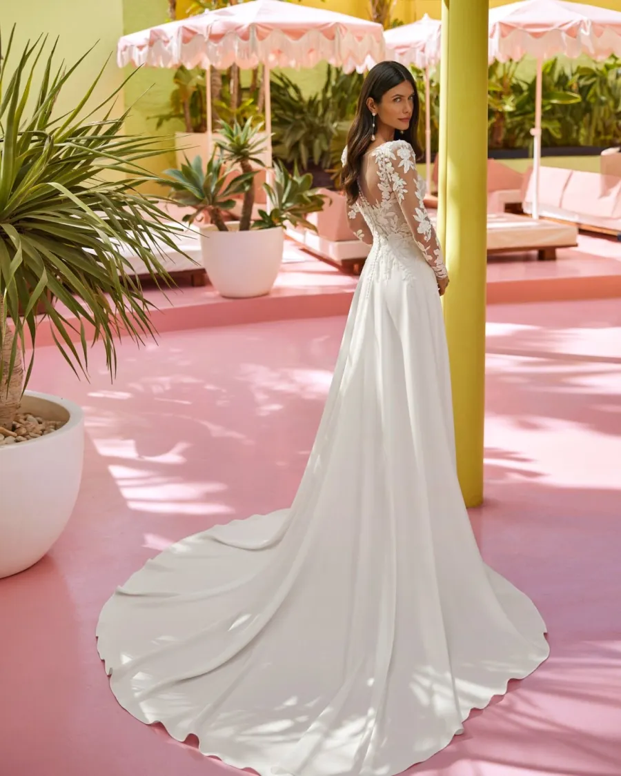Janaya — Luna Novias (3. pohled)
