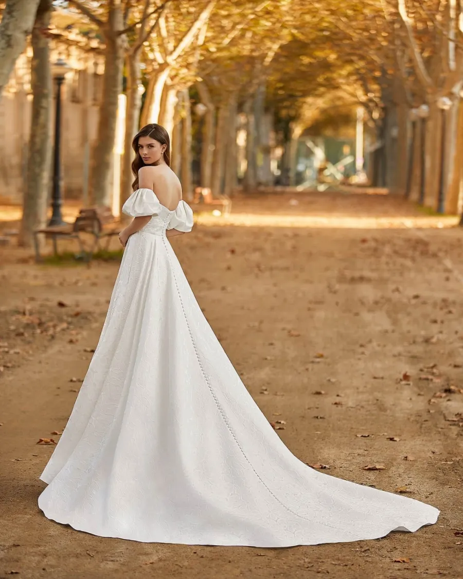 Tunan — Luna Novias (3. pohled)