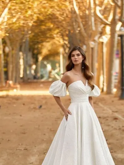 Tunan — Luna Novias
